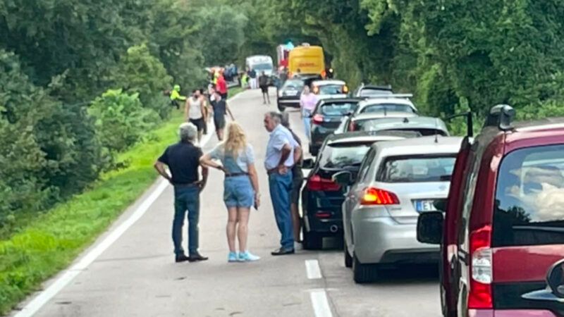 Incidente lungo la strada tra Sellano e Borgo Cerreto