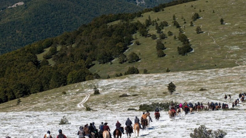 A cavallo scoprendo Norcia e il Parco nazionale dei Monti Sibillini